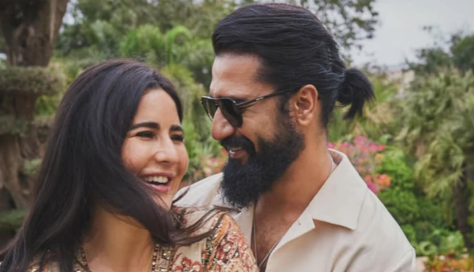 2 News : विक्की ने कैटरीना को इस अंदाज में किया बर्थडे विश, इस एक्टर ने की अपनी लॉन्ग टाइम गर्लफ्रेंड के साथ शादी