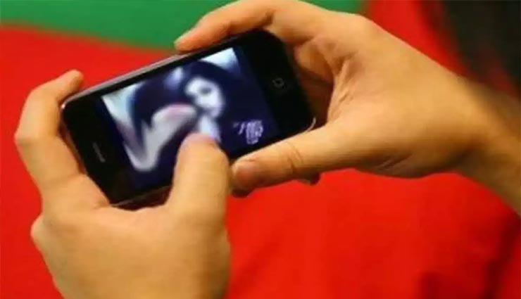 राजस्थान : जबरन बनाया गया युवक का महिला के साथ अश्लील विडियो, ब्लैकमेल कर दी फंसाने की धमकी