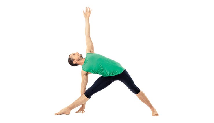 Health tips,health tips in hindi,yoga method,yoga benefits,yoga day 2019,utthita trikonasana yoga