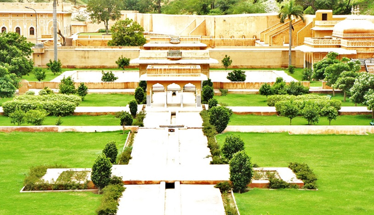 jaipur pre-wedding photoshoot,best places for pre-wedding photoshoot in jaipur,favorite locations for pre-wedding shoot in jaipur,jaipur pre-wedding photography spots,popular pre-wedding photoshoot destinations in jaipur,jaipur as a pre-wedding photoshoot destination,jaipur landmarks for pre-wedding photography,jaipur charm for pre-wedding shoots,jaipur pre-wedding photoshoot ideas,capturing memories in jaipur for pre-wedding shoots