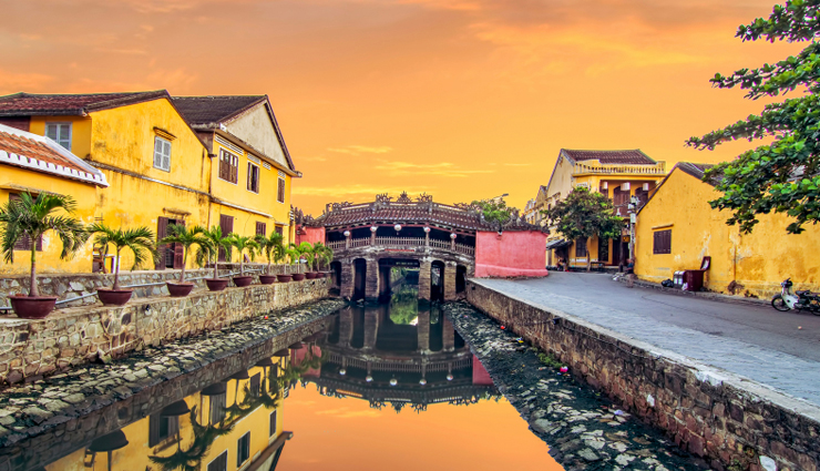 vietnam,places to visit in vietnam,tourist attraction in vietnam,hoi an,phong nha,ke bang national park,ha long bay,hue,ho chi minh city,mekong delta,my son sanctuary,cat tien national park,ha giang,phu quoc island