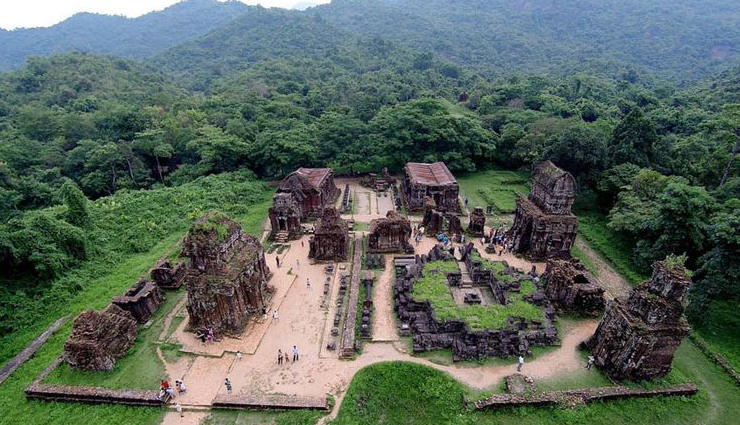 vietnam,places to visit in vietnam,tourist attraction in vietnam,hoi an,phong nha,ke bang national park,ha long bay,hue,ho chi minh city,mekong delta,my son sanctuary,cat tien national park,ha giang,phu quoc island