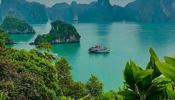 vietnam tourist places,best places to visit in vietnam,vietnam travel destinations,must-visit places in vietnam,top attractions in vietnam,vietnam sightseeing,beautiful places in vietnam,vietnam tourism,vietnam travel guide,famous places in vietnam,things to do in vietnam,historical places in vietnam,natural wonders of vietnam,vietnam holiday destinations,cultural sites in vietnam