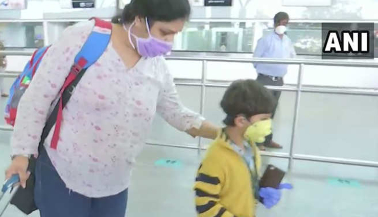 domestic flights india coronavirus,domestic flight resume,domestic flight news,domestic flight,delhi to bengaluru flight,coronavirus,lockdown,news,5 saal ka baccha,delhi se bangalore