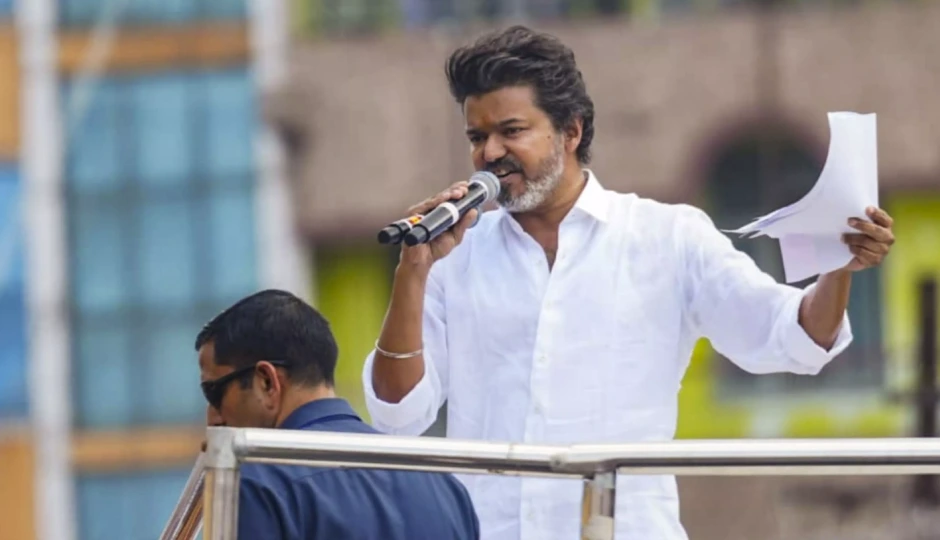 करूर हादसे के बाद विजय का बड़ा ऐलान, मृतकों के परिजनों को देंगे 20 लाख रुपये की सहायता