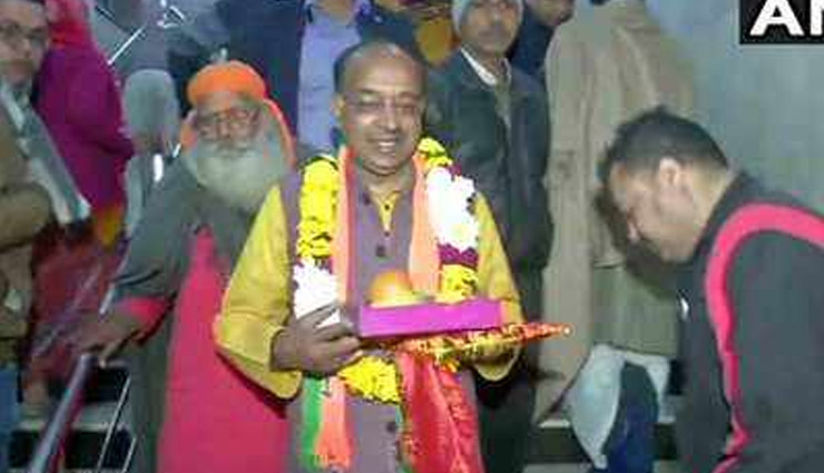 दिल्ली : बजरंग बलि की शरण में नेता, BJP सांसद ने कहा - हम जीतेंगे