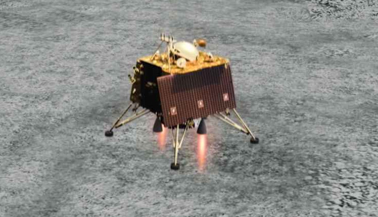 अच्छी खबर : ISRO ने खोज निकाला विक्रम लैंडर, वैज्ञानिक ऑर्बिटर के जरिए संपर्क साधने की कर रहे है कोशिश 