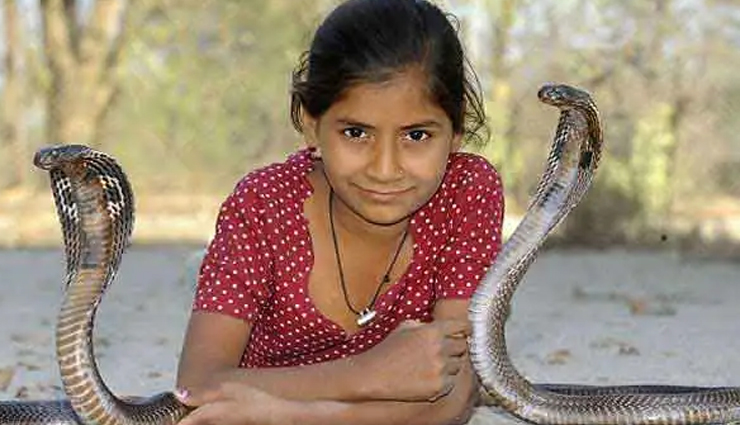 unique villages of india,must visit villages in india,india,places to visit in india,shetpal village in maharashtra,mattur village in karnataka,rangdoi village in assam,barwaan kala village in bihar,kuldhara village in rajasthan,shani shignapur village in maharashtra,kodinhi village in kerala