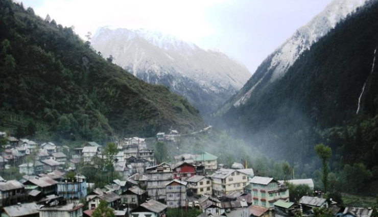 मन को शांति और सुकून दिलाते है ये खूबसूरत गांव, बनाए घूमने का प्लान 