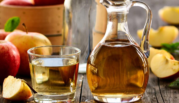 इन ट्रिक्स की मदद से छुडाएं बालों और कपड़ों में चिपका च्यूइंग गम home remedies,gum on cloth and hair,chewing gum remove tips