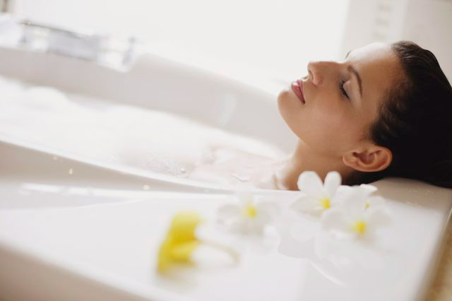 holi special,holi special 2018,beauty tips for holi,benefits of vinegar bath,benefits of vinegar,beauty benefits of vinegar