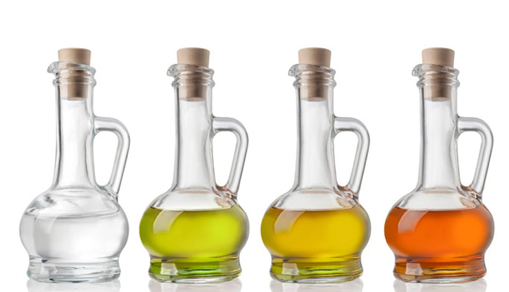 uses of vinegar,vinegar a user friendly product for household,vinegar uses,essential item of household
