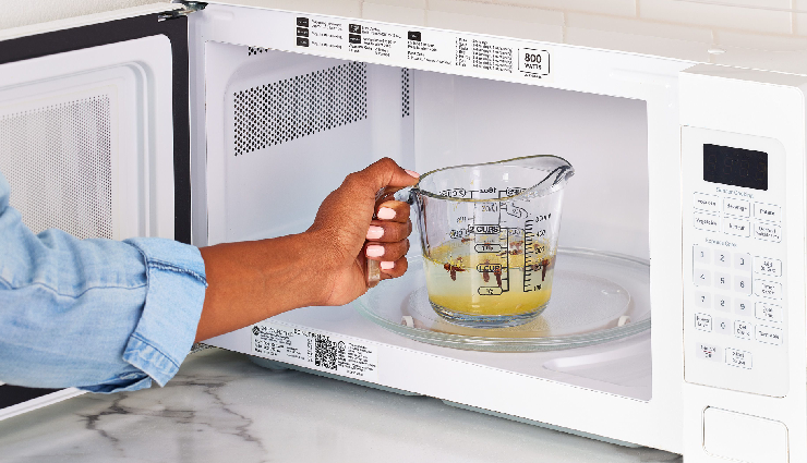 microwave cleaning hacks,easy tips for cleaning microwave,sparkling appliance cleaning guide,effortless microwave cleaning methods,simple ways to clean a microwave,microwave cleaning tricks for beginners,quick and effective microwave cleaning tips,how to clean microwave easily at home,best practices for sparkling microwave,diy microwave cleaning solutions,microwave stain removal,natural microwave cleaners,cleaning solutions for microwave,microwave interior cleaning tips,microwave deodorizing hacks,eco-friendly microwave cleaning,quick microwave cleaning methods,steam cleaning microwave,vinegar steam for microwave,microwave hygiene tips