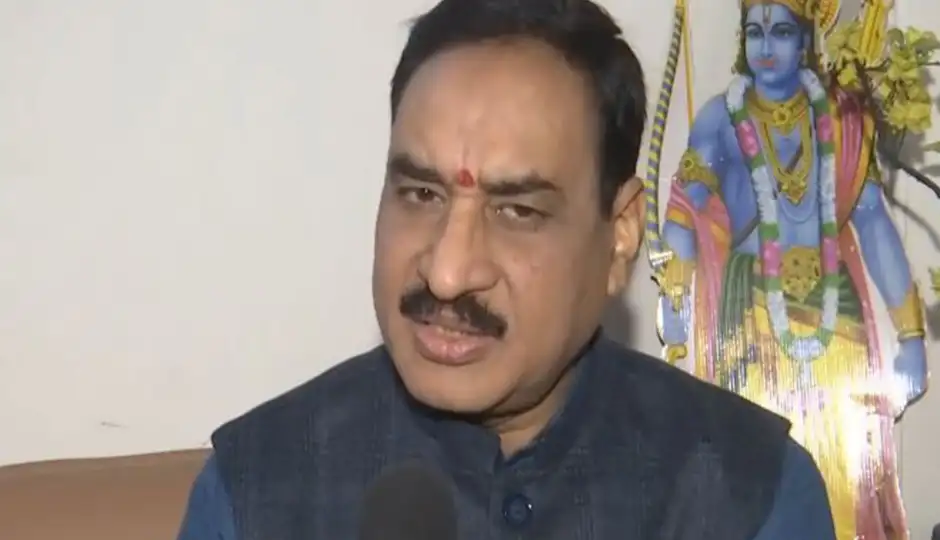 अयोध्या राम मंदिर में दान राशि विवाद पर VHP का पलटवार, बोली- 'श्रद्धा से मिले दान को चंदा बताना सनातन परंपरा का अपमान'