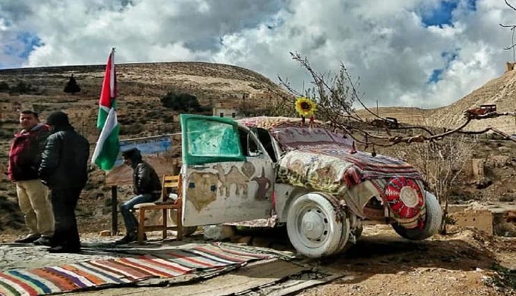 weird news,weird place,worlds smallest hotel,vintage volkswagen beetle,jordan