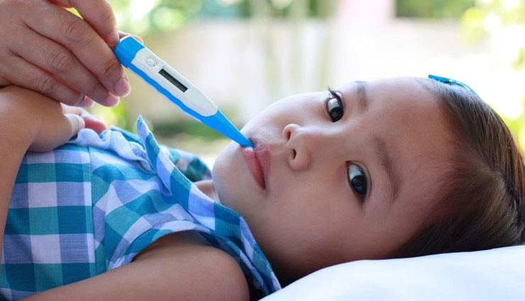 वायरल बुखार बना रहा है बच्चों को अपना शिकार, इन नुस्खों की मदद से मिलेगी राहत 
