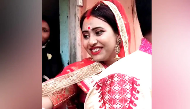 शादी के बाद विदाई के समय मां को रोता देख दुल्हन लगी हंसने, बोली -  'अरे मय्या...', वीडियो वायरल 