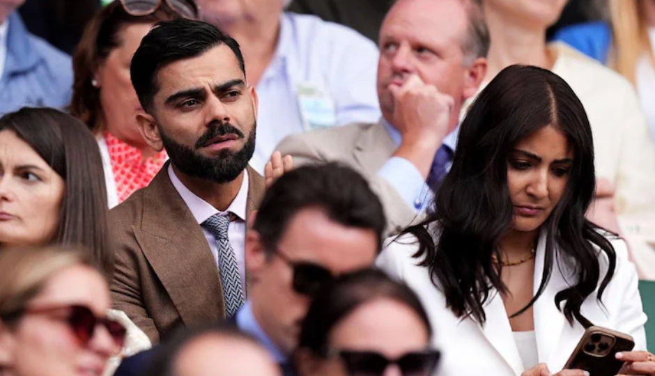 2 News : विंबलडन में जोकोविच का मैच देखने पहुंचे विराट-अनुष्का, मीरा ने 10वीं मैरिज एनिवर्सरी पर शाहिद पर लुटाया प्यार