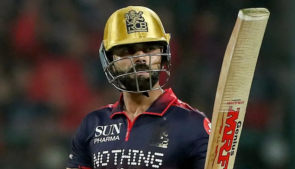 IPL 2026: विराट कोहली ने रचा इतिहास, बाबर आजम का रिकॉर्ड तोड़ टी20 क्रिकेट में बने नए ‘बादशाह’ IPL 2026: विराट कोहली ने रचा इतिहास, बाबर आजम का रिकॉर्ड तोड़ टी20 क्रिकेट में बने नए ‘बादशाह’