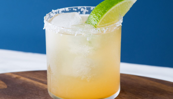 non-alcoholic drinks,refreshing beverages,friday night party,mocktail recipes,fruit drinks,easy drink recipes,non-alcoholic cocktails,homemade lemonade,healthy party drinks,non-alcoholic margarita