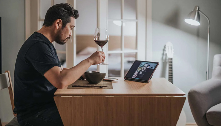 3 Things Men Wants To See in an Online Dating Message
