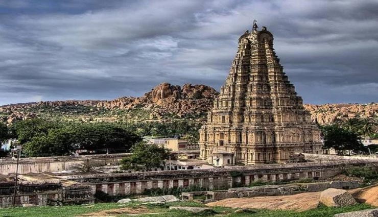 weird news,weird temples,mysterious temples,miraculous temples,indian temples