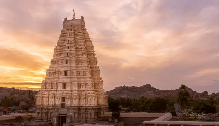top temples in karnataka,karnataka temple guide,historic temples karnataka,hoysala architecture,chalukya temples,spiritual destinations india,karnataka tourism,famous temples in karnataka,cultural heritage karnataka,must-visit temples