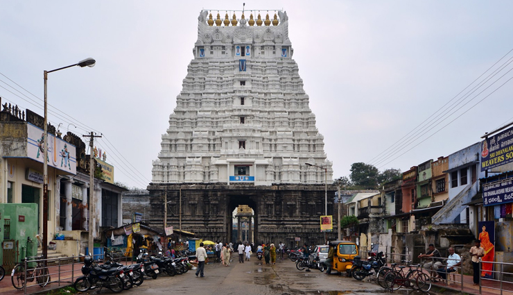 badrinath temple in badrinath,uttarakhand,jagannath temple in puri,odisha,sri venkateswara swamy temple at tirupati,andhra pradesh,varadharaja perumal temple in kanchipuram,tamil nadu,padmanabhaswamy temple in thiruvanthapuram,kerala,koodal azhagar temple in madurai,tamil nadu,asvakranta temple in guwahati,assam,sri ranganathaswamy temple in srirangam,tamil nadu,famous lord vishnu temples to visit in india,lord vishnu temples,temples in india,india