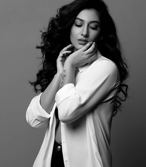vishnupriya hot photos,vishnupriya sexy photos,vishnupriya viral photos,vishnupriya instagram photos,entertainment,south indian actress hot photos