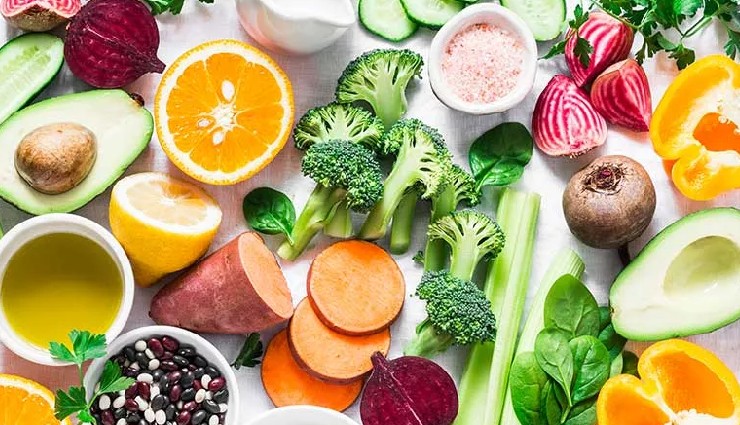 uric acid crystals,high uric acid causes,reduce uric acid naturally,gout prevention,purine-rich foods,uric acid home remedies,joint inflammation,uric acid symptoms,diet for uric acid,kidney health,manage gout pain,uric acid treatment