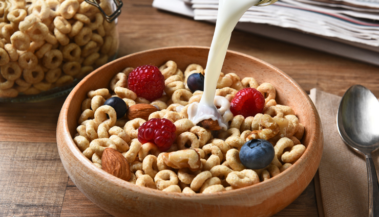 salmon,egg yolks,mushrooms,breakfast cereal,orange juice,vitamin d rich foods,Health tips,food,fitness tips