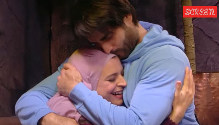 2 News : BB 18 फेम रजत ने की नौकरानी से तुलना तो ऐसा बोलीं ईशा, विवियन ने पत्नी के लिए गाया गाना, देखें... bigg boss 18,bb 18,Eisha Singh,rajat dalal,eisha rajat,contestant eisha singh,contestant rajat dalal,vivian dsena,nouran aly,vivian nouran