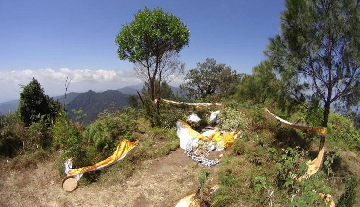 volcano treks,volcano treks in bali,bali,treks in bali,places to visit in bali,mount batur,mount agung,mount catur,mount batukaru,mount rinjani