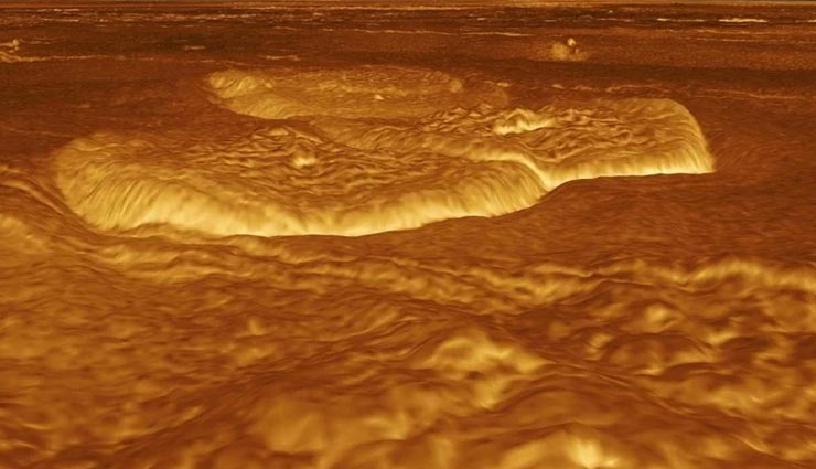 weird news,weird information,volcanoes mystery,solar system