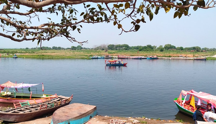 vrindavan,ghats in vrindavan,famous ghats,keshi ghat,radha bagh ghat,sri andhra chat ghat,kaliya daman ghat,sri varaha ghat,cheer ghat,bihari ghat,surya ghat