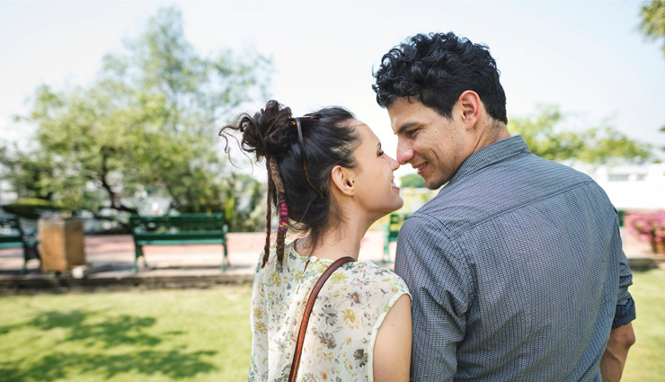 8 Ways To Be Vulnerable in a Relationship