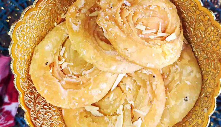 layered sweet puri,hunger struck,food,easy recipe