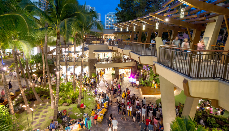 waikiki,hawaii,things to do in waikiki,places to visit in waikiki,tourist attraction in waikiki,surf on waikiki beach,honolulu zoo,royal hawaiian center,drink at the mai tai bar,free hula show at kuhio beach park,duke kahanamoku lagoon