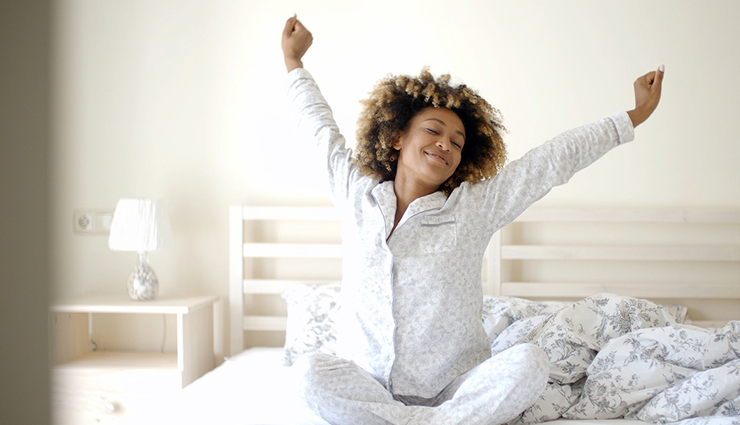 early morning benefits,waking up early,health benefits of waking up early,productivity tips,early riser lifestyle,morning routine benefits,why wake up early,mental health and waking up early,early morning motivation,benefits of early rising,sleep and productivity,early bird habits