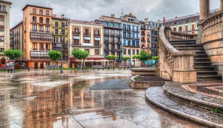 tourist attractions to visit in wales,holiday,travel,tourism