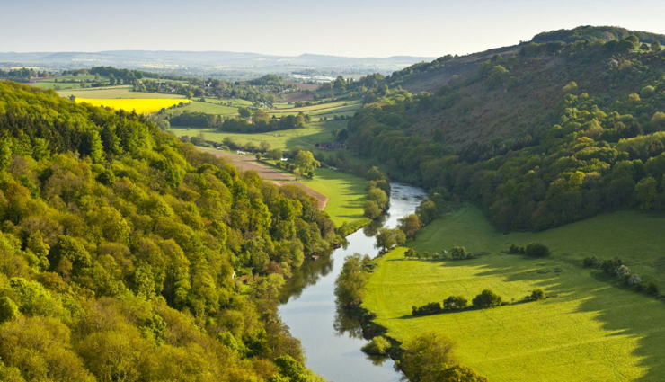 tourist attractions to visit in wales,holiday,travel,tourism