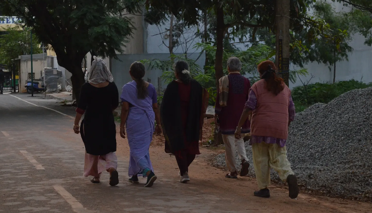 after eating oily food,healthy habits after eating oily food,body health tips after oily food,post-oily meal health routine,maintaining health after oily meals,oily food digestion tips,health after oily meal,post-greasy food routine,body care after oily food,after-oil meal practices,managing oil intake effects,balanced health after oily diet,wellness after eating oily dishes,after-oil meal fitness regimen,maintaining well-being post-oily food