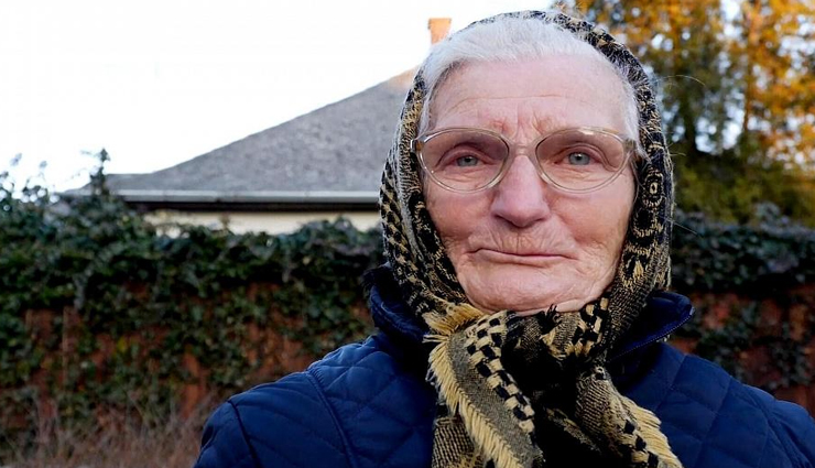 रूस-यूक्रेन घमासान का एक और वीभत्स नजारा, जान बचाने के लिए 80 साल की दादी चली 7 घंटे पैदल