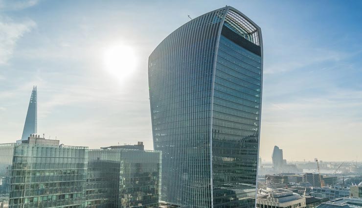 इनकी एक गलती ने करवा दिया अरबों का नुकसान, जानकारी बेहद रोचक weird news,weird incident,human mistake,expensive mistakes