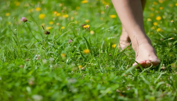 burning feet,neuropathy,burning feet causes,burning feet home remedies,foot tingling,foot burning sensation,summer foot care,neuropathy symptoms,nerve pain relief,foot care tips,diabetic neuropathy,home remedies for burning feet