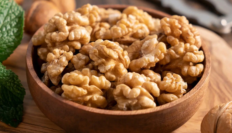 prevent fatty liver,foods for healthy liver,turmeric benefits for liver,ginger and liver health,spinach for liver,papaya benefits for liver,lemon and liver detox,beetroot and liver health,walnuts for liver,omega-3 fatty acids for liver,liver-friendly foods,liver health diet,antioxidants for liver,vitamin c for liver,liver inflammation prevention,liver detoxification,liver fat accumulation prevention,betaine and liver health,detoxify liver naturally,nutrients for liver support