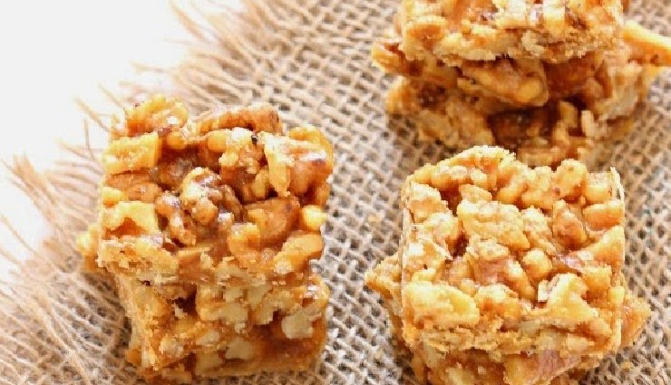 walnut chikki recipe,homemade walnut chikki,healthy chikki recipe,jaggery walnut chikki,easy walnut chikki,chikki with walnuts,walnut dessert recipe,how to make walnut chikki,traditional walnut chikki
