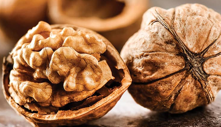 excessive walnut consumption side effects,negative effects of eating too many walnuts,harmful consequences of excessive walnut intake,walnut overdose and its side effects,risks and dangers of eating excessive walnuts,walnut toxicity and its adverse effects,health hazards of consuming too many walnuts,excessive walnut ingestion and its drawbacks,side effects of overindulging in walnuts,side effects of eating an excess of walnuts