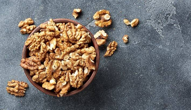6 Proven Health Benefits of Walnuts