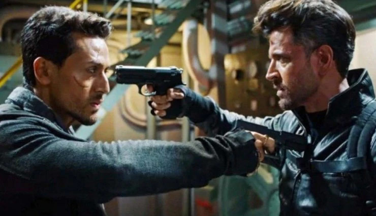 war 300 crore,war,war box office collection day 12,war earning,Hrithik Roshan,tiger shroff,war bumper opening,war huge earning,war collection day 12,war opening,hrithik roshan film earning,tiger shroff film war earning,vaani kapoor,war create history,war record on box office,war collection in hindi version,war all over collection,hrithik roshan in film,entertainment,bollywood news in hindi